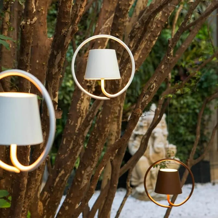 Nowoczesna skandynawska lampa wisząca LED
