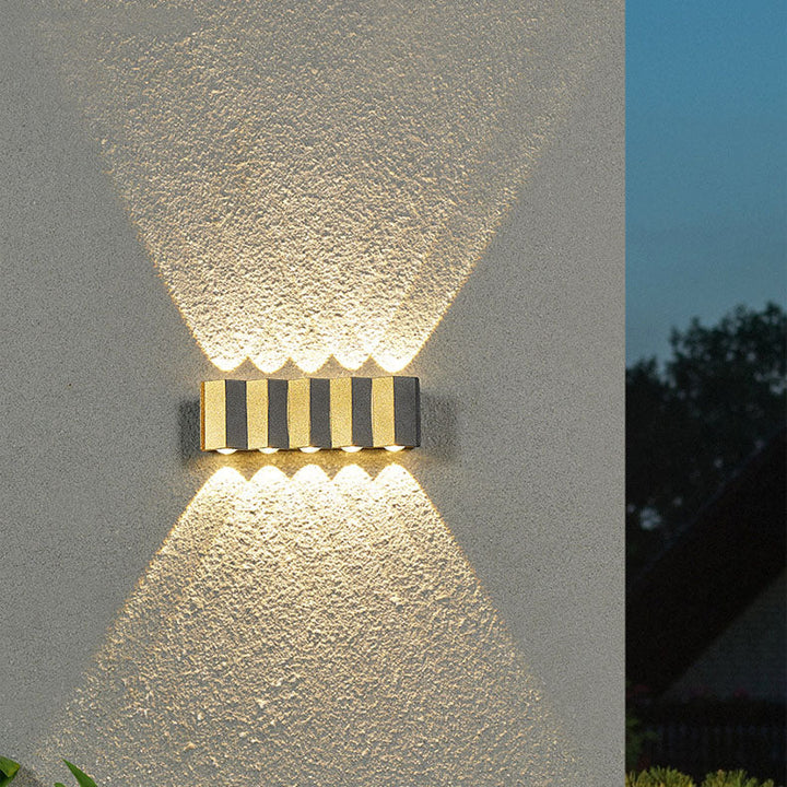 Nowoczesna Luksusowa Złota Aluminiowa Zewnętrzna Wodoodporna Lampa LED na Ścianę na Taras
