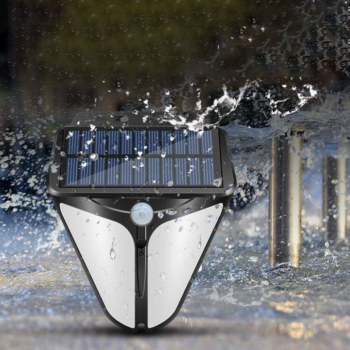 Inteligentna solarna trójkątna zewnętrzna wodoodporna lampa LED z czujnikiem ruchu na ścianę