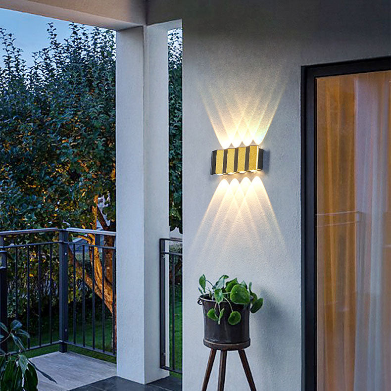 Nowoczesna Luksusowa Złota Aluminiowa Zewnętrzna Wodoodporna Lampa LED na Ścianę na Taras