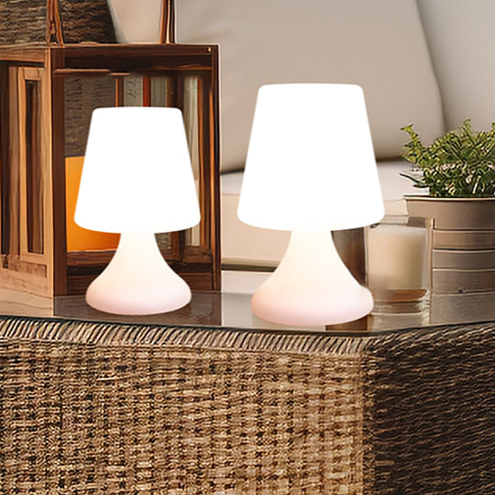 Nowoczesna minimalistyczna lampa stołowa LED w kształcie kubka PE z USB, nocna lampka do użytku na zewnątrz |