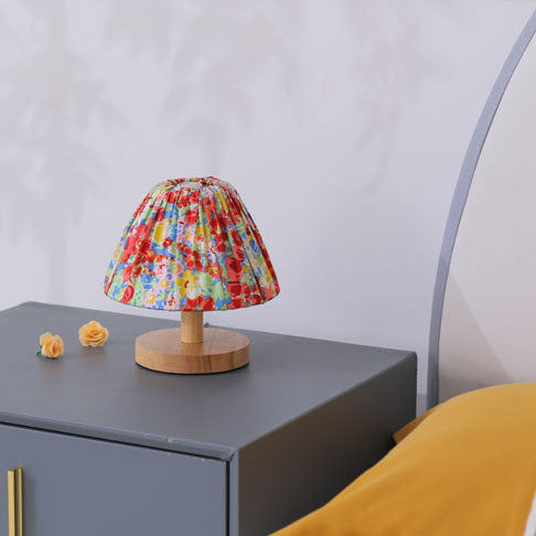 Nowoczesna Minimalistyczna Kreatywna Żelazna Lampa Stołowa w Kształcie Kwiatu 1-Lampowa