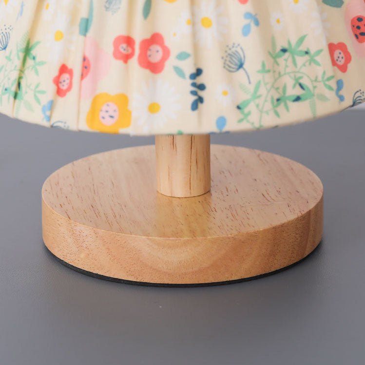 Nowoczesna Minimalistyczna Kreatywna Żelazna Lampa Stołowa w Kształcie Kwiatu 1-Lampowa