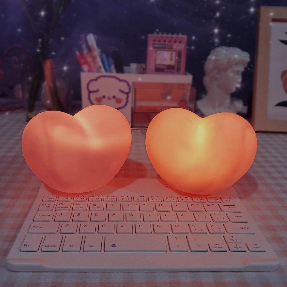 LuvSphere Silikonowa Lampka LED na Noc | W Kształcie Serca | Lampa Stołowa | Ciepłe Światło Nastrojowe | Dekoracyjna