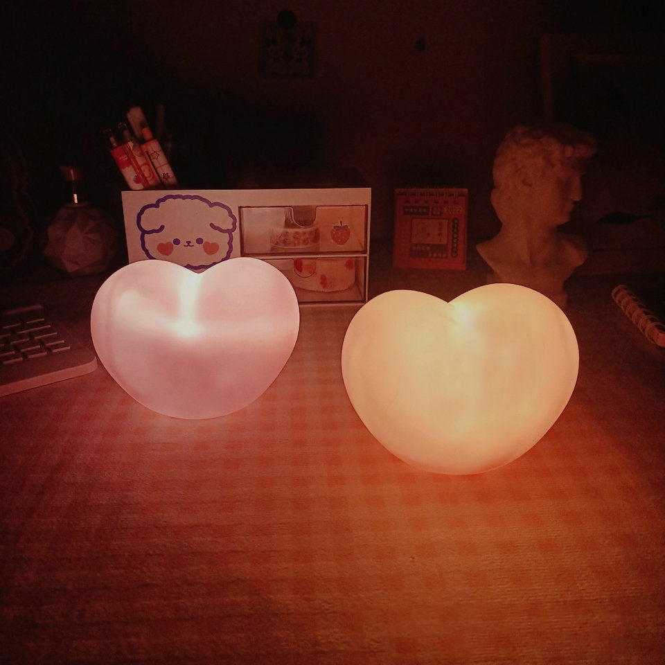 LuvSphere Silikonowa Lampka LED na Noc | W Kształcie Serca | Lampa Stołowa | Ciepłe Światło Nastrojowe | Dekoracyjna