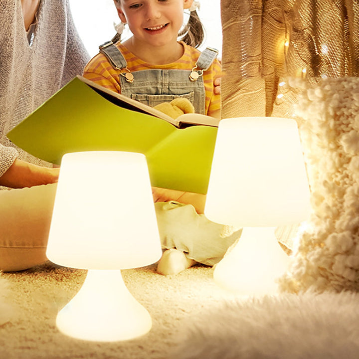 Nowoczesna minimalistyczna lampa stołowa LED w kształcie kubka PE z USB, nocna lampka do użytku na zewnątrz |