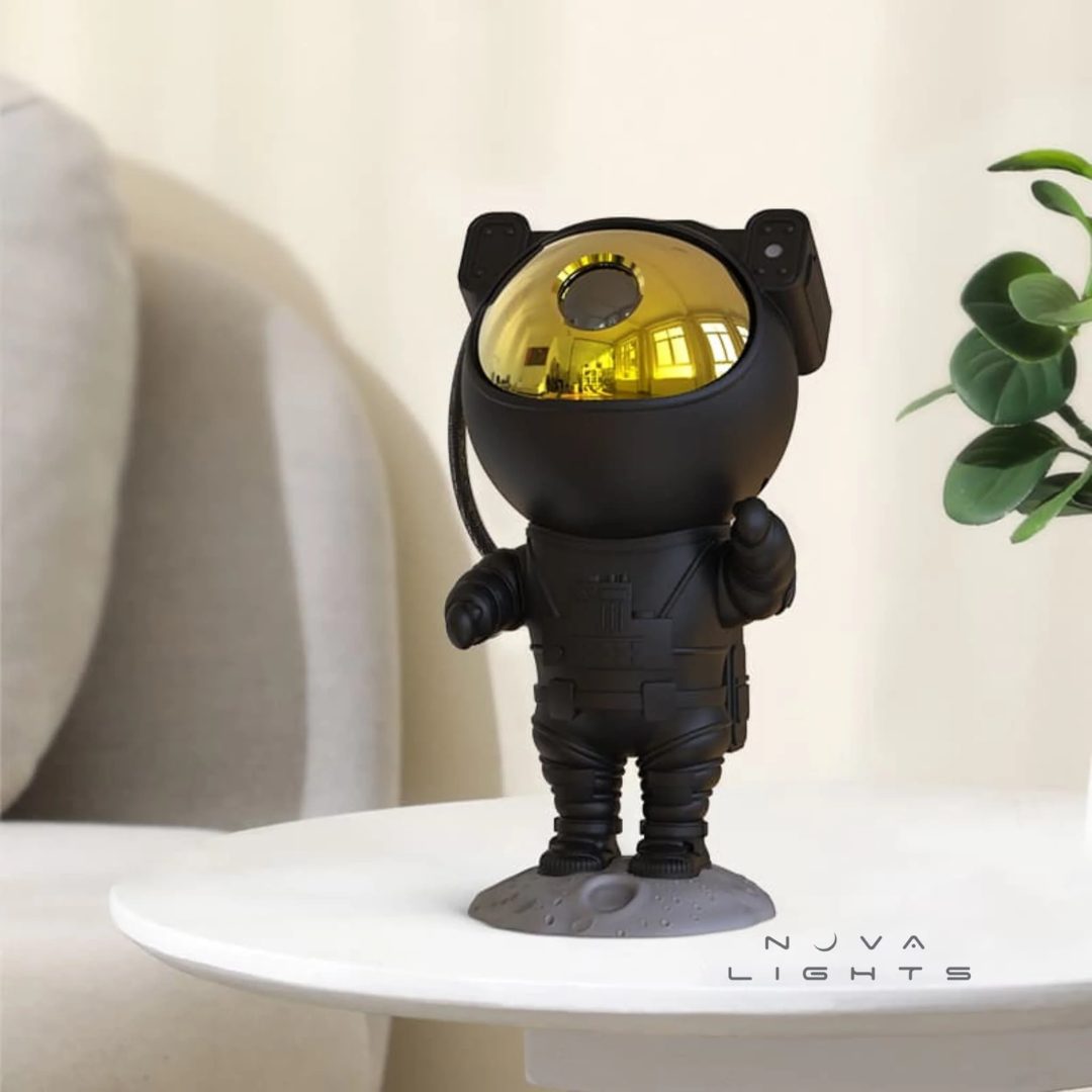 Astronauta Lampa Nocna w Kosmosie