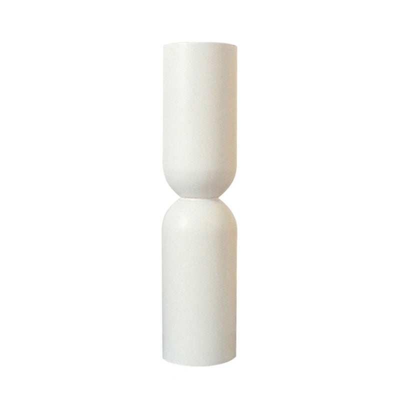 Denni Minimalistyczny Świecznik