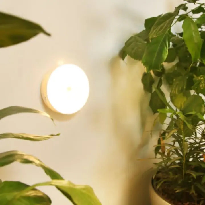 Ładowalna LED Nocna Lampa z Czujnikiem Ruchu