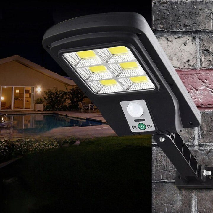 Lampa Uliczna Solarna z 4000 Lumenów (Wyprzedaż)