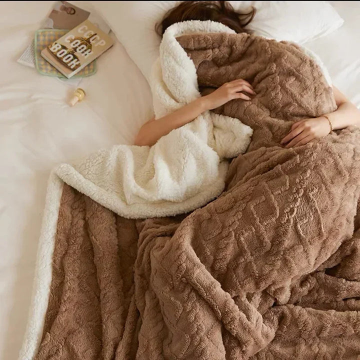 Gruba Zimowa Kołdra z Wełny Jagnięcej - WarmWool