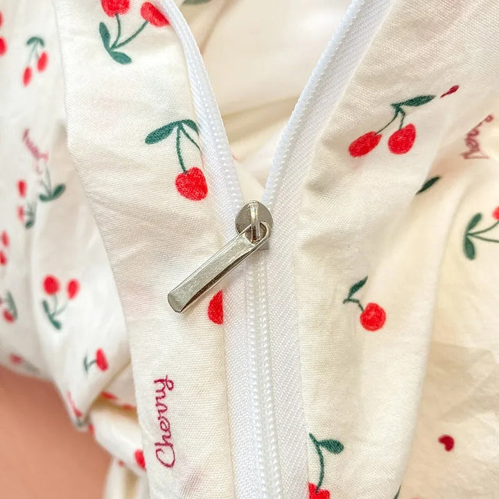 Zestaw pościeli Blossom &amp; Berry Dream 4szt. Pokrowiec na kołdrę w kwiaty