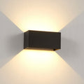 Nowoczesna wodoodporna prostokątna lampa LED na ścianę do użytku zewnętrznego z oświetleniem górnym i dolnym