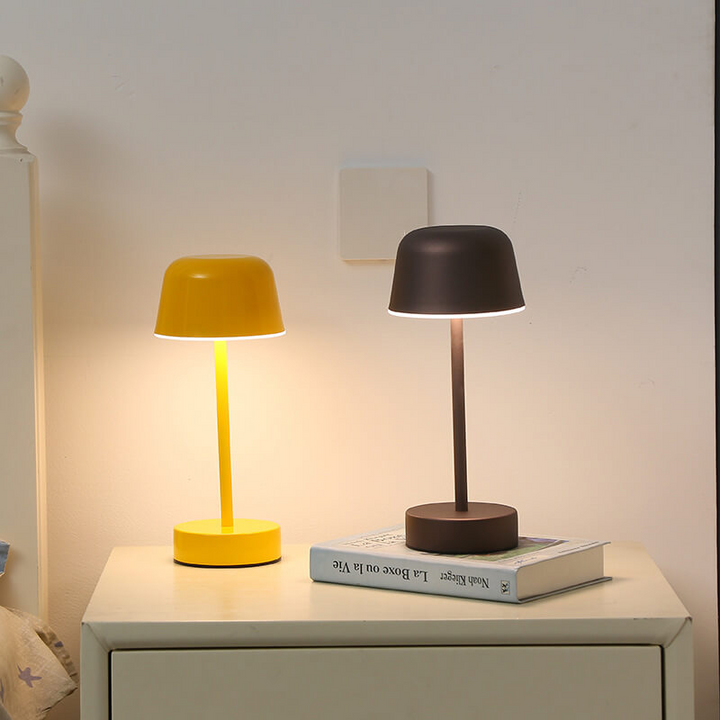 PRISMA PULSE FLARE – Dynamiczna lampa stołowa LED