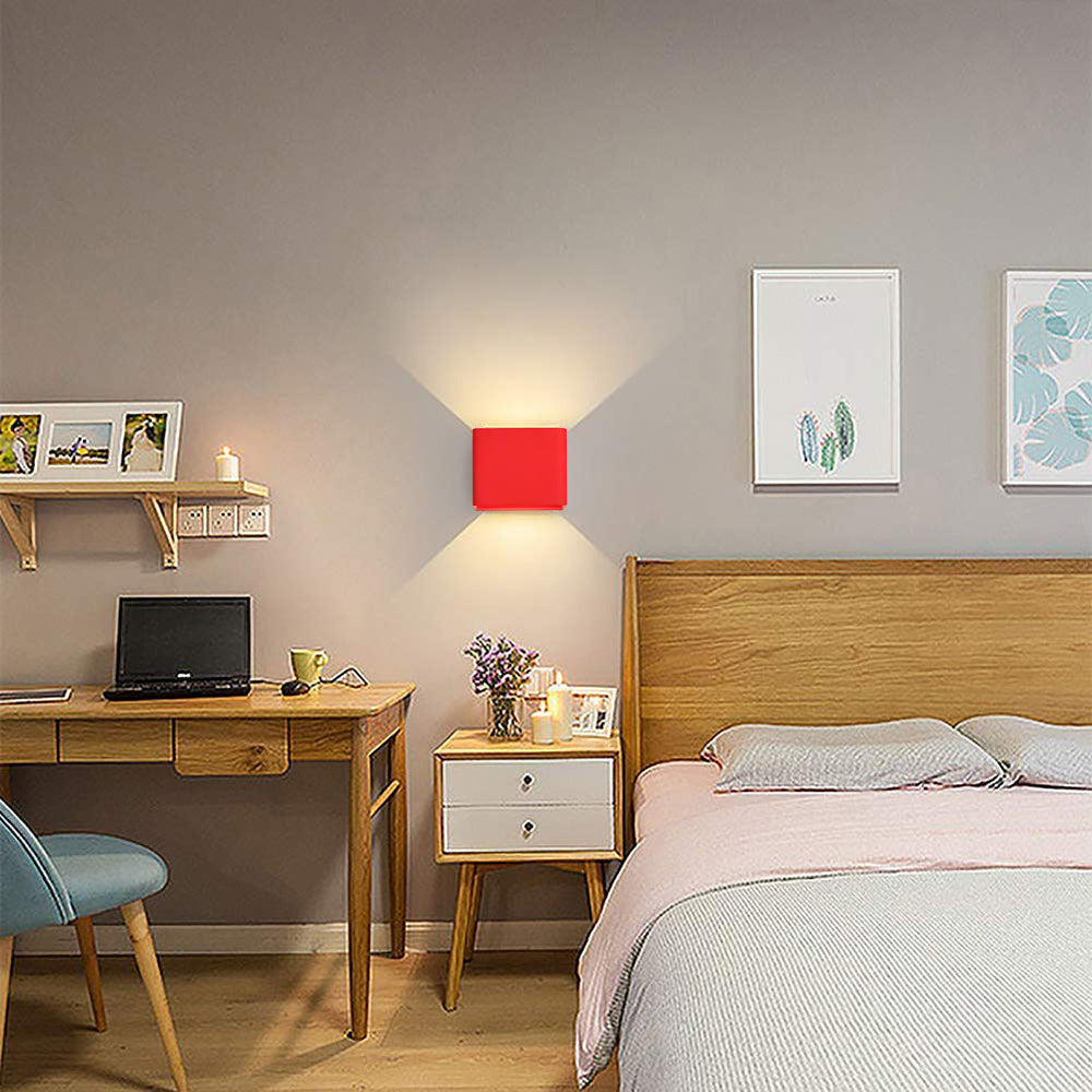 OrrSquare – Nowoczesna kwadratowa lampa ścienna do stylowego oświetlenia