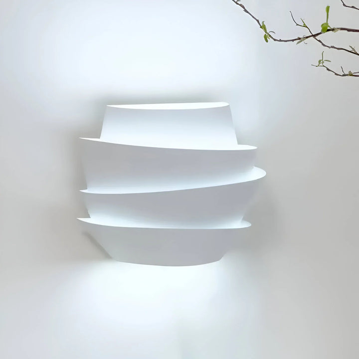 SolaraGlow – Lampa Ścienna inspirowana Francją