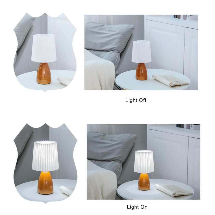 Skandynawska Retro Lampa Stołowa z Faldowanym Kloszem i Szklaną Bazą