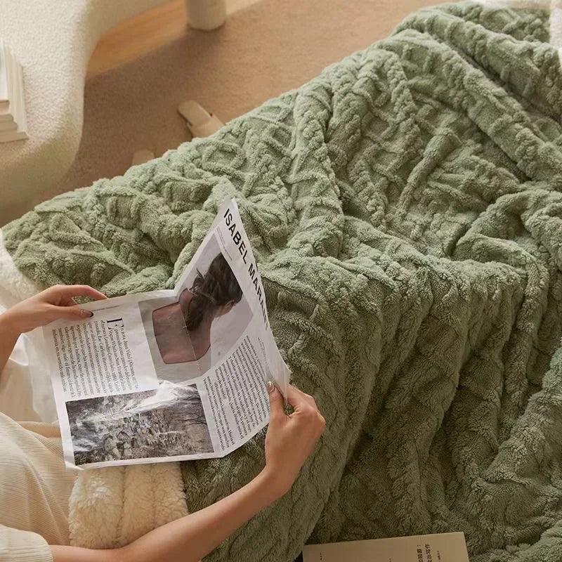 Gruba Zimowa Kołdra z Wełny Jagnięcej - WarmWool