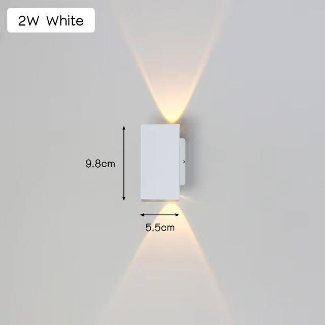 Lampa ścienna LED odporna na warunki atmosferyczne w nowoczesnym stylu, wykonana z aluminium do użytku na zewnątrz