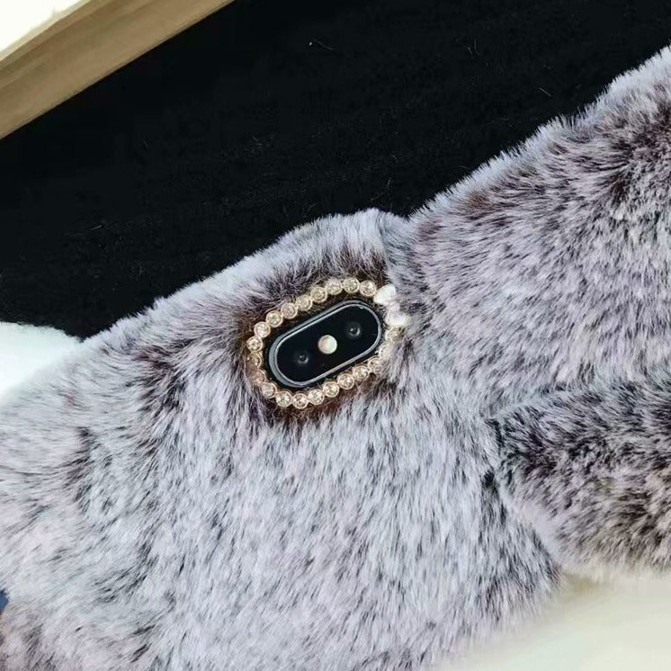 Etui na iPhone z wzorem siatki z futra szarego lisa