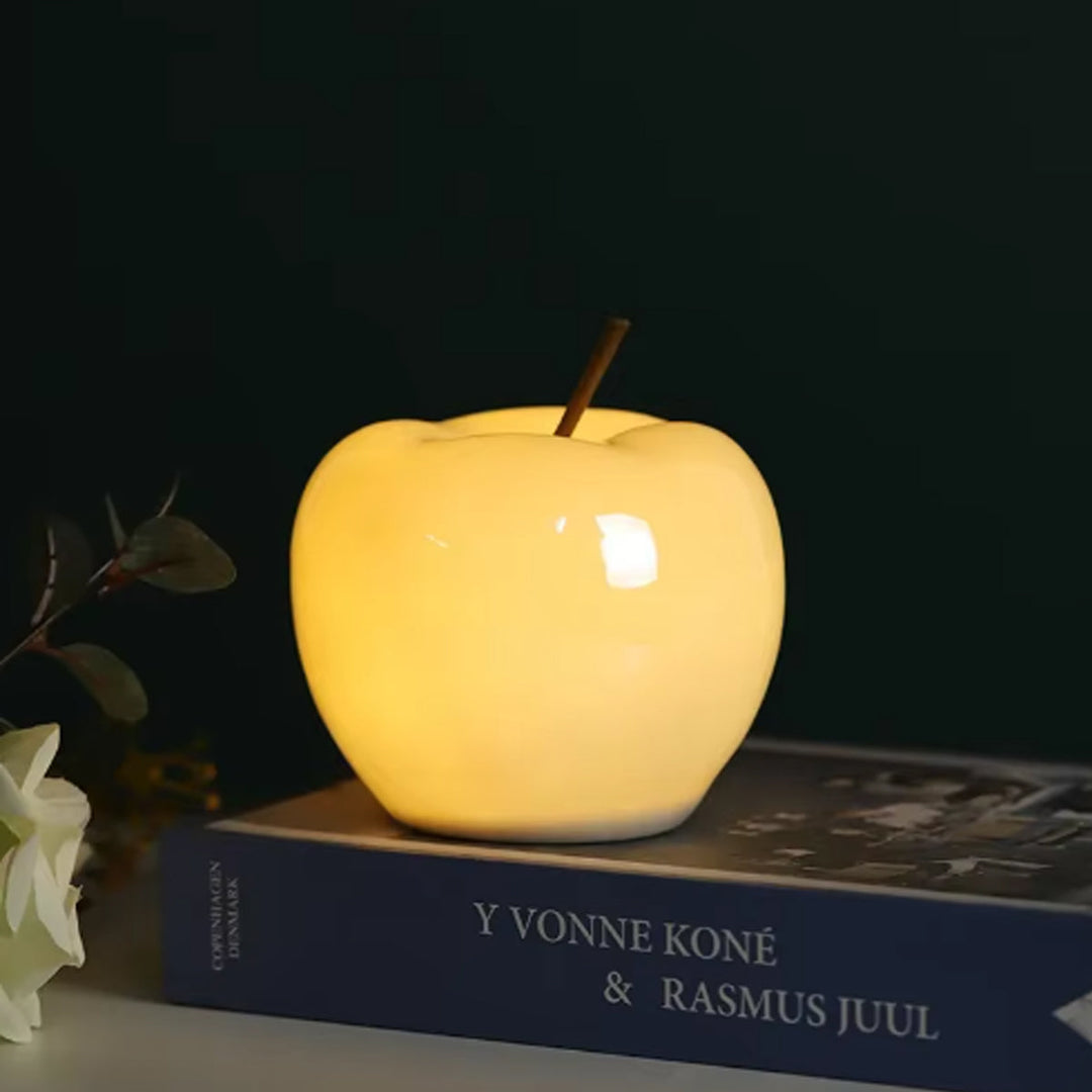 Lampka nocna w kształcie jabłka, przezroczysta