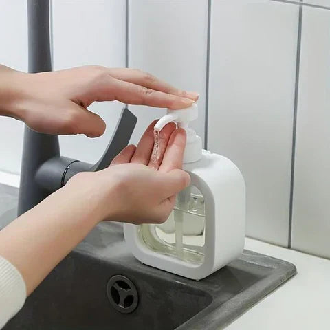 Dozownik mydła SkandiPure – Minimalistyczny nordycki design dla nowoczesnych przestrzeni
