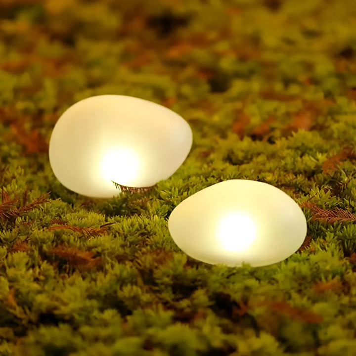 GlowGems – Ozdobne Lampy Ogrodowe Ładowane Słońcem