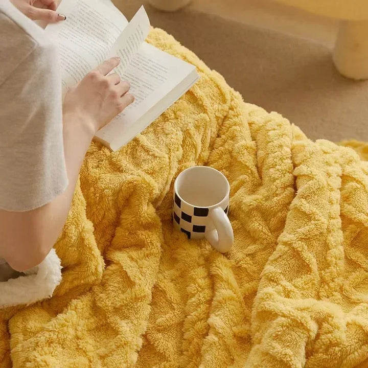 Gruba Zimowa Kołdra z Wełny Jagnięcej - WarmWool
