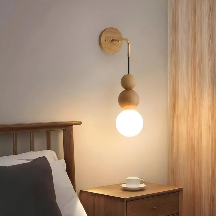GlowHaven – Ścienne Oświetlenie z Orzecha i Mosiądzu