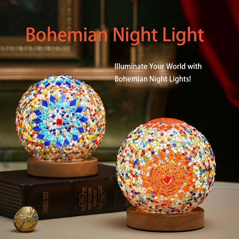 Lampa stołowa z mozaikowym szklanym kloszem i drewnianą podstawą - inspirowana stylem tureckim i marokańskim