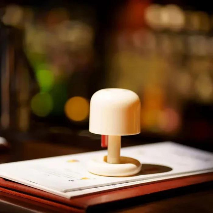 Kompaktowa Lampa Słoneczna USB – Spokojne Oświetlenie Ambientowe Dla Każdego Pomieszczenia
