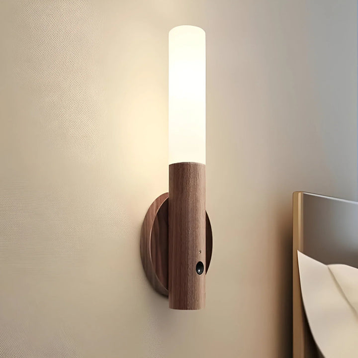 LumoGlow – Magnesowa Lampa Ścienna z Czujnikiem Ruchu