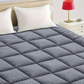 Ultimate Cooling Mattress Pad – Premium Quilted Pillow Top, Luksusowo Puszysty i Ultra-Przewiewny z Bezpieczną Pokrywą na Materac o Głębokości 14-18 Cal – Zwiększony Komfort Snu, 1szt |
