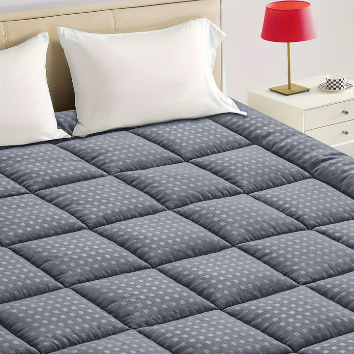 Ultimate Cooling Mattress Pad – Premium Quilted Pillow Top, Luksusowo Puszysty i Ultra-Przewiewny z Bezpieczną Pokrywą na Materac o Głębokości 14-18 Cal – Zwiększony Komfort Snu, 1szt |
