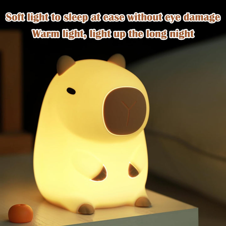 Urocza Lampa Nocna CapySnuggle - Ciepłe Światło w Designie Kapibary