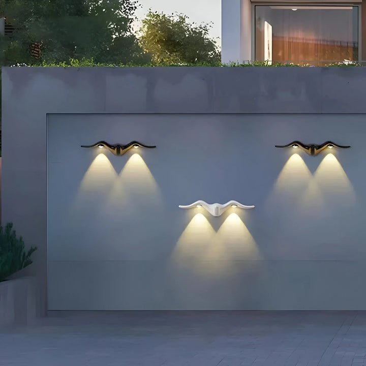 BrightGlow – Wodoodporna Lampa Ścienna w Stylu Nordic