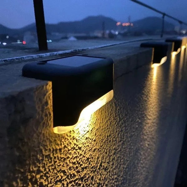 Lampy tarasowe zasilane energią słoneczną do użytku na zewnątrz