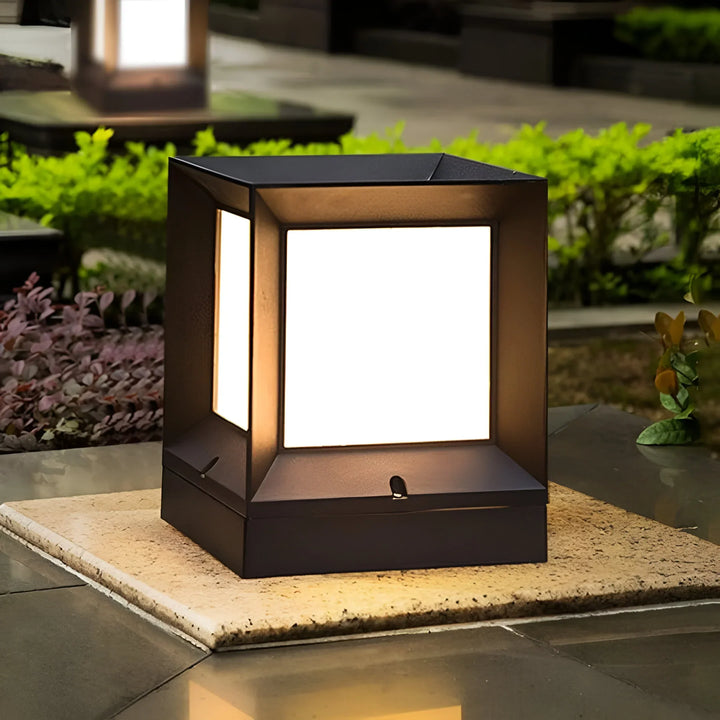 GlowPillar – Elegancka Zewnętrzna Lampa LED