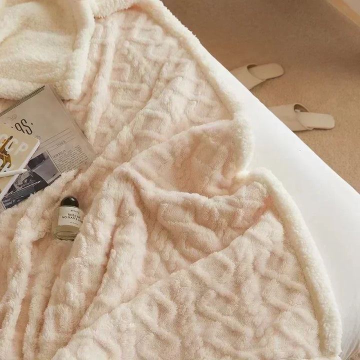 Gruba Zimowa Kołdra z Wełny Jagnięcej - WarmWool