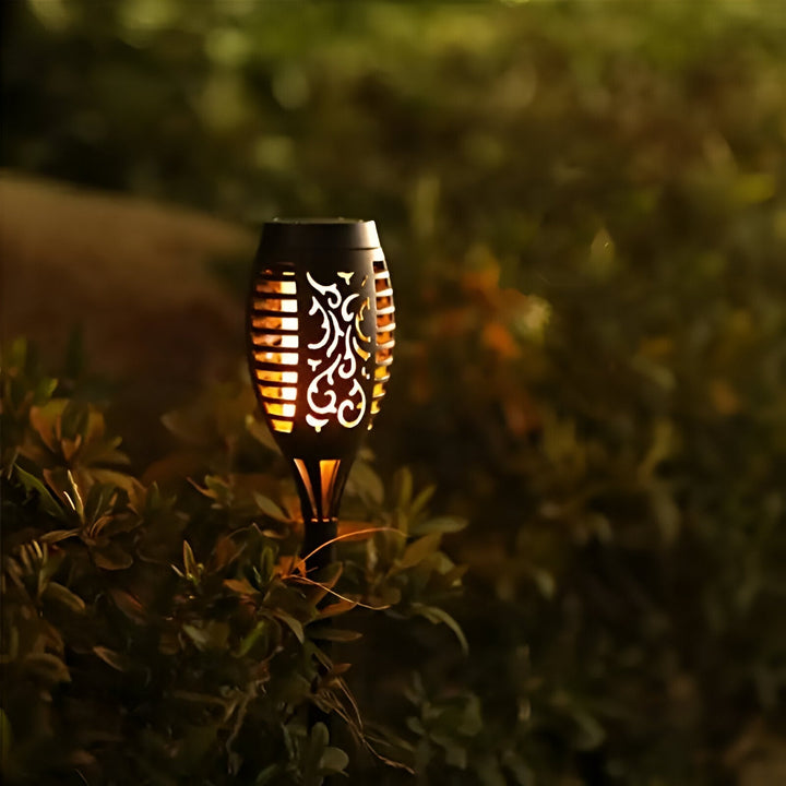 SolarFlame – Zewnętrzna Lampa Ogrodowa z Efektem Płomienia