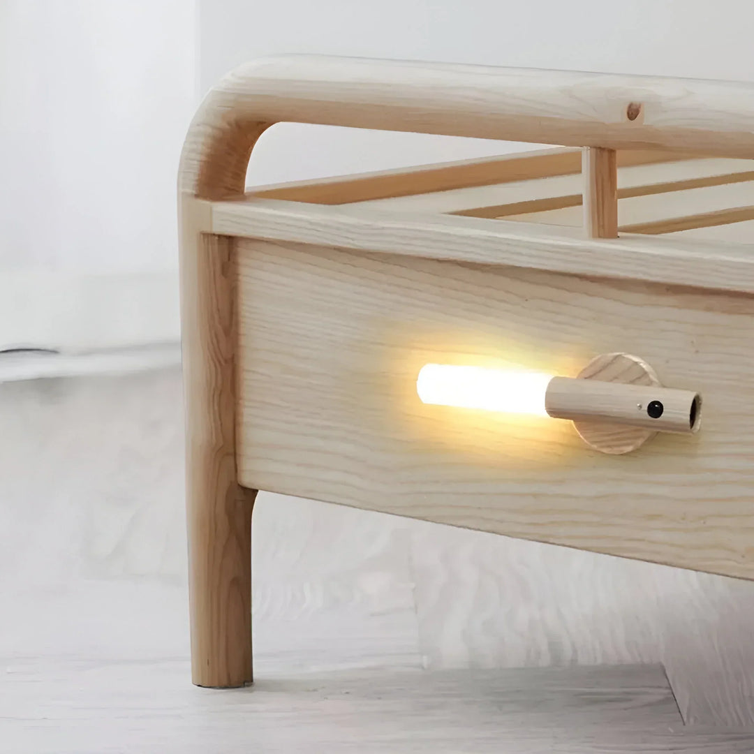 LumoGlow – Magnesowa Lampa Ścienna z Czujnikiem Ruchu