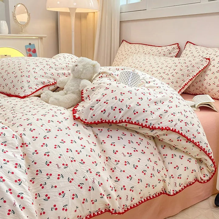 Zestaw pościeli Blossom &amp; Berry Dream 4szt. Pokrowiec na kołdrę w kwiaty