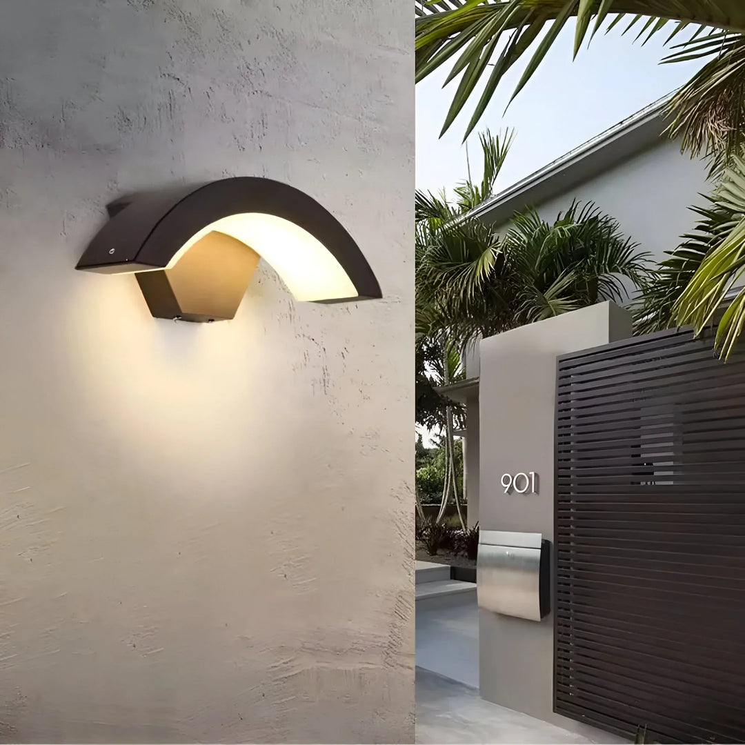 LumiGuard – Zewnętrzna Lampa Ścienna z Czujnikiem Ruchu