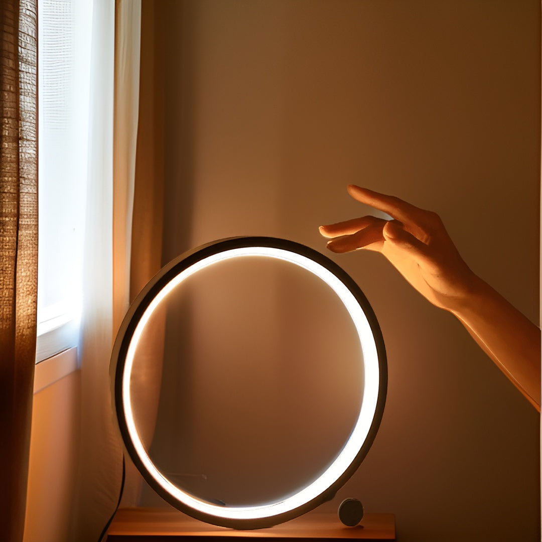 Lampa Halo Glo – minimalistyczna, ściemniana okrągła lampa stołowa LED
