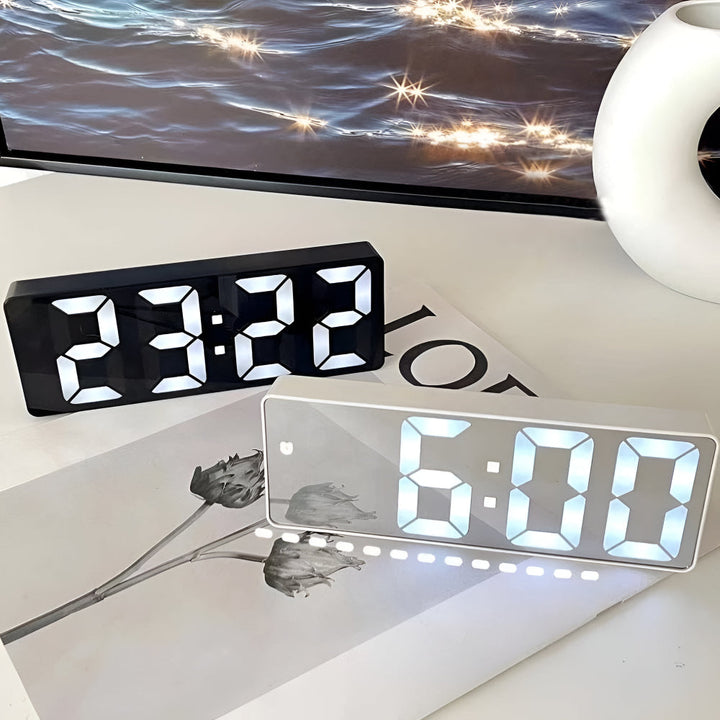 Cyfrowy Budzik Lustrzany LED
