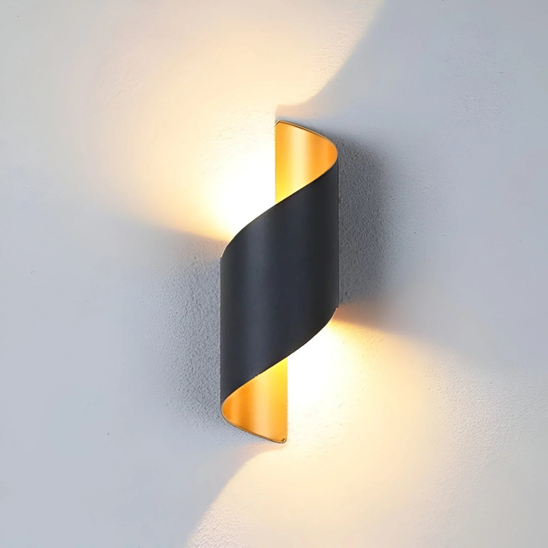 LumiTwist – Nowoczesna Skręcona Lampa Ścienna LED