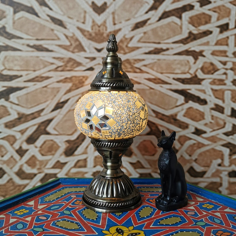 Tradycyjna lampa stołowa Tiffany Oval Glass Iron 1-światło do salonu