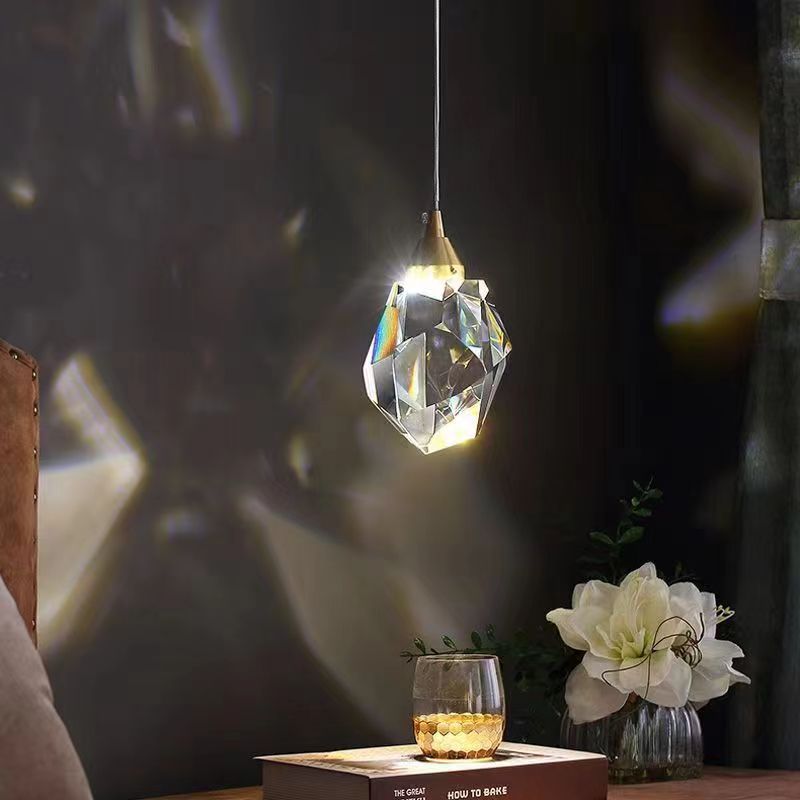Luksusowa Kryształowa Lampa Wisząca LED w Kształcie Diamentu do Sypialni