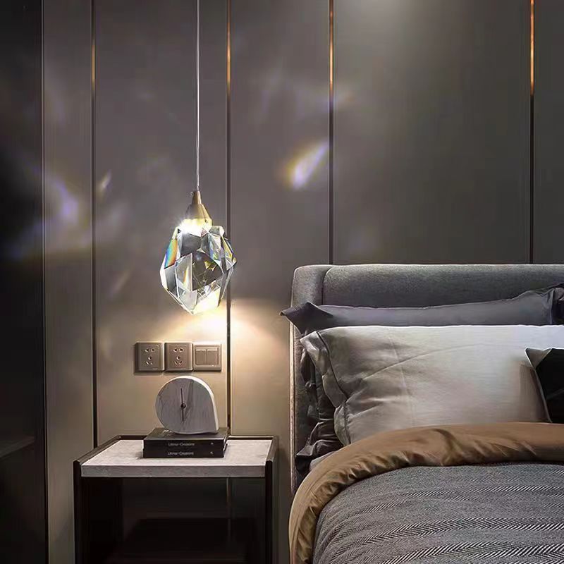 Luksusowa Kryształowa Lampa Wisząca LED w Kształcie Diamentu do Sypialni