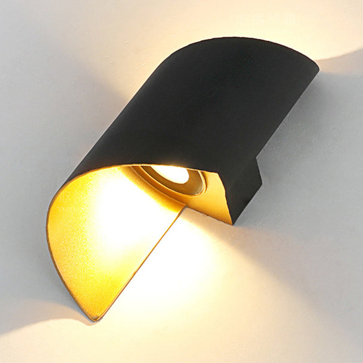 Nowoczesna minimalistyczna wodoodporna spiralna aluminiowa akrylowa lampa LED ścienna do sypialni